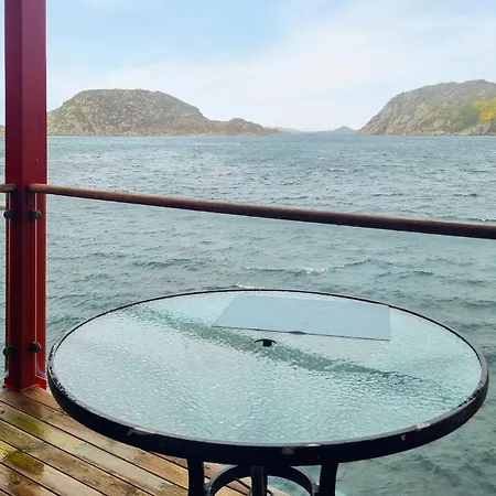 In With House Sea View *