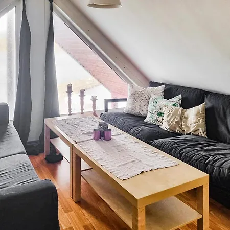 Leilighet In With House Sea View *